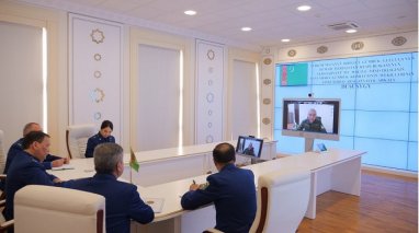 Türkmenistanyň we Özbegistanyň wekilleri «Farap-Alat» gümrük nokatlarynyň geçirijiligini ýokarlandyrmagy ara alyp maslahatlaşdylar