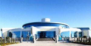 Посольство Индии в Туркменистане провело мастер-класс по йоге в аквапарке НТЗ «Аваза»