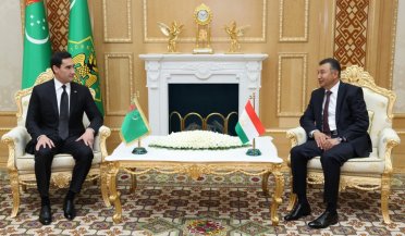 Türkmenistan Cumhurbaşkanı, Tacikistan Başbakanı ile görüştü