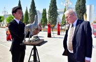 Фоторепортаж: Лучший наездник-наставник награжден ценным призом от Президента Туркменистана