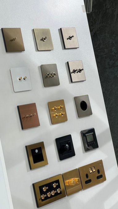 The Saloni store offers a large selection of brass switches