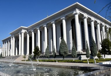 Спикеры парламентов Туркменистана и Кореи высказались за активизацию обмена опытом