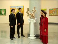 Фоторепортаж с выставки, посвященной Дню туркменского алабая в Академии художеств