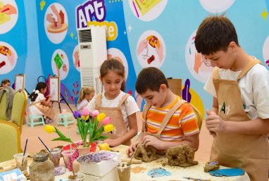 «Kids Expo»-nyň jemleýji güni: ussatlyk sapaklary, şow we beýleki şatlykly wakalar