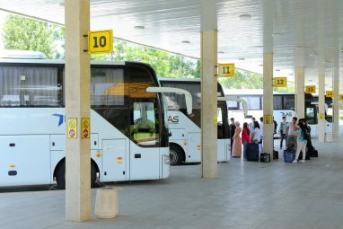 Özbegistanda täze halkara awtobus gatnawlary ýola goýlar