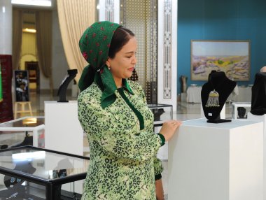 An exhibition of works by Georgian jewelers opened in Ashgabat
