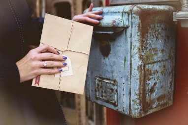 İngiliz postacı, 4 bin mektup ve paketi evinde sakladı