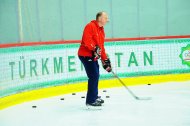 Фоторепортаж: Тренировка сборной Туркменистана по хоккею под руководством Сергея Немчинова