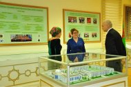 Фоторепортаж: Визит главы Россотрудничества Элеоноры Митрофановой в Туркменистан