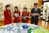 Photoreport: New publications on the 25th anniversary of Turkmenistan's neutrality presented in Ashgabat