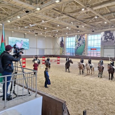 Туркменское посольство в Казахстане организовало конные соревнования по случаю 32-летия Независимости