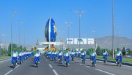 Массовый велопробег в честь Всемирного дня велосипеда в Ашхабаде