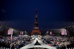 Paris, görkemli bir Olimpiyat Açılış Töreni'ne ev sahipliği yaptı
