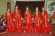 Türkmenistanly estrada ýyldyzlarynyň baýramçylyk konserti 