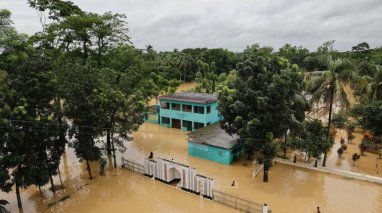 Bangladeşde sil joşgunlary 1,1 million tonna tüwi ýitgi getirdi