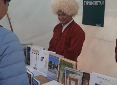 Посольство Туркменистана в Астане приняло участие в книжном фестивале Kitaptime