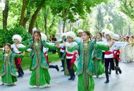 Fotoreportaž: Türkmenistanda Çagalary goramagyň halkara güni giňden bellenildi