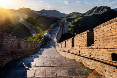 Drone delivery launched on the Great Wall of China