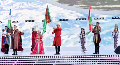 Туркменская «Аваза» встречает участников международного фестиваля из разных стран мира 