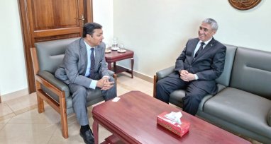 Посол Туркменистана в Пакистане встретился с Генеральным координатором COMSTECH