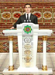 Fotoreportaž: Serdar Berdimuhamedow Türkmenistanyň Prezidenti wezipesine girişdi