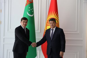 Çolpon-Ata’da, Hükümetlerarası Türkmen-Kırgız Komisyonu’nun toplantısı yapıldı
