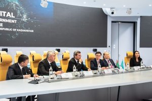 Astana'da dijitalleşme, e-ticaret ve yenilikçi ekosistemlerin yaratılması konulu Türkmen-Kazak görüşmeleri yapıldı
