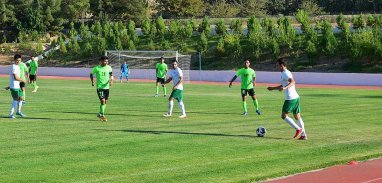 «Ахал» и «Небитчи» сыграли вничью в матче чемпионата Туркменистана по футболу