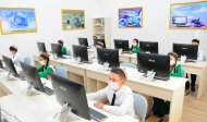 Фоторепортаж: в селе Бабарап Геоктепинского этрапа открылась новая средняя школа № 42