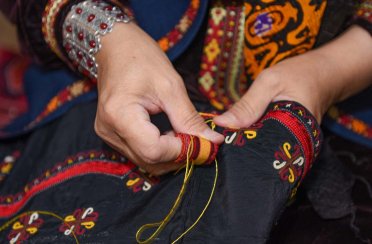 В Ашхабаде прошел конкурс мастериц орнаментального вышивания
