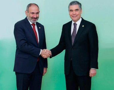 Премьер-министр Армении поздравил Гурбангулы Бердымухамедова с признанием национальным лидером Туркменистана
