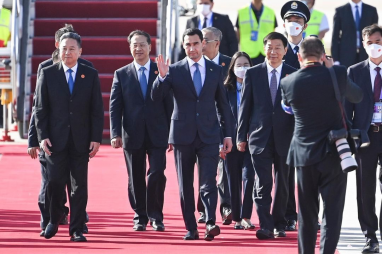 The President of Turkmenistan arrived in Xi'an
