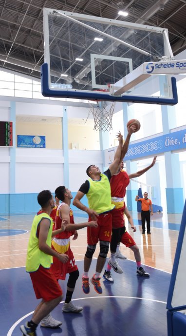 В Ашхабаде дан старт чемпионату Туркменистана по баскетболу