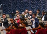 Фоторепортаж с музыкальной премьеры «Небесные и морские шепоты» в Ашхабаде