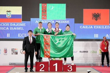Туркменские тяжелоатлеты заняли пятое место в медальном зачёте юношеского первенства мира в Албании