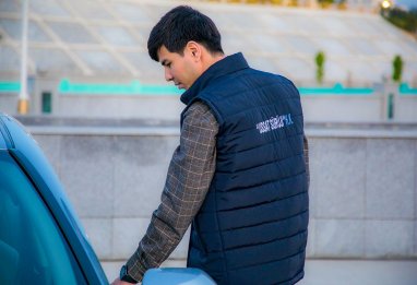 The concept of the “driver for an hour” service appeared in Ashgabat