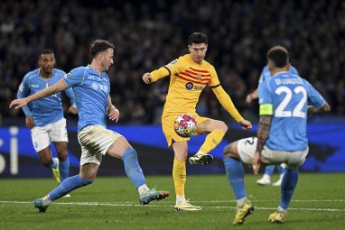 Наполи и Барселона сыграли вничью в первом матче 1/8 финала Лиги чемпионов