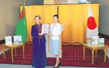 Государственной библиотеке Туркменистана передано в дар 156 книг в рамках проекта Read Japan 