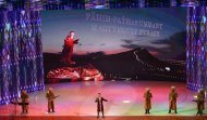 Anayasa ve Türkmenistan Devlet Bayrağı'nın günü kutlamaları kapsamında düzenlenen konserden fotoğraflar