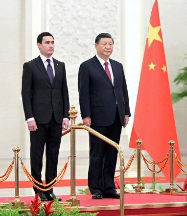 Сердар Бердымухамедов пригласил Си Цзиньпина посетить Туркменистан