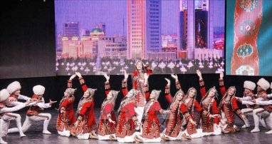 Galkınış folklor dans grubu, Türkiye’deki dans yarışmasında ikinci oldu