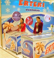 Fotoreportaž: «Türkmenistanyň oba hojalyk ekinleriniň tohumçylyk ulgamynda ýetilen sepgitler we öňde durýan möhüm wezipeler» atly sergi geçirildi