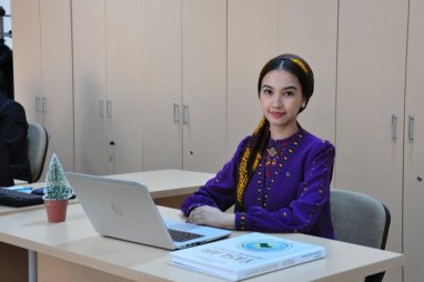 Преподаватель ИМО МИД прокомментировала успехи молодежной политики Туркменистана