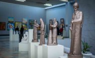 Photo report: Exhibition of artists from Mary velayat continues in Ashgabat