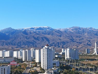 В Туркменистане выпал первый снег в горах Копетдаг