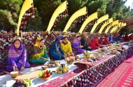 Fotoreportaž: Türkmenistanda Gurban baýramy giňden belleniýär
