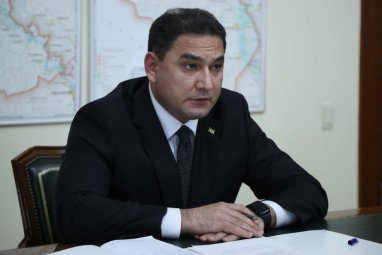 Türkmenistan'ın Astrahan Konsolosu Gadam İlamanov, Astrahan Valisi İgor Babuşkin ile ilk görüşmesini gerçekleştirdi