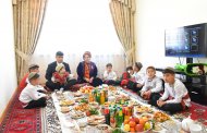  Photo story: In Ashgabat, large families received the keys to new apartments
