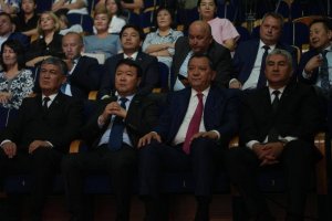 Kazakistan'da, Türkmen sanatçıların gala konseri düzenlendi