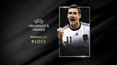 Miroslav Klose receives UEFA President's Award 2023